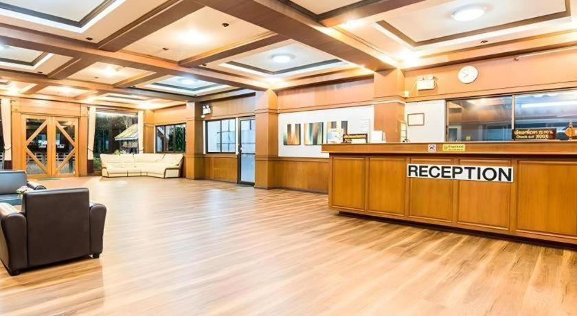 B2 Chiang Rai Night Bazaar Boutique & Budget Hotel Екстериор снимка